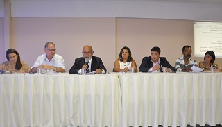 CONSEPE acontece, mas frustra expectativas