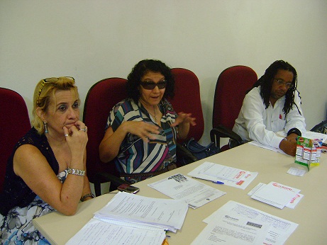Assembleia aprofunda discussão sobre pauta da campanha Salarial 2012